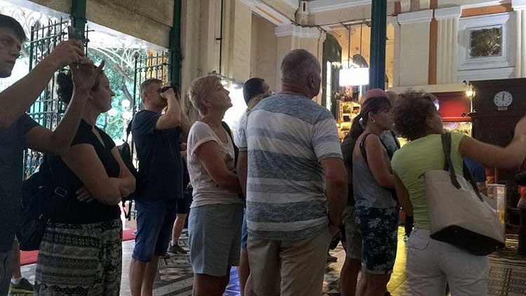 Wireless tour guide system for enterprise reception factory tour(图2)