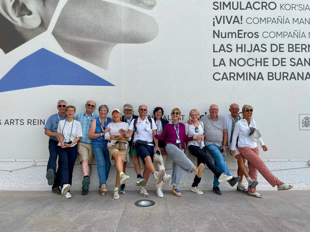 40-Person Senior Art Tour: How TourArte Norte Replaced Channel Hubs with RC8860 + RC2402 Wireless System(图3) 40-Person Senior Art Tour: How TourArte Norte Replaced Channel Hubs with RC8860 + RC2402 Wireless System(图3)