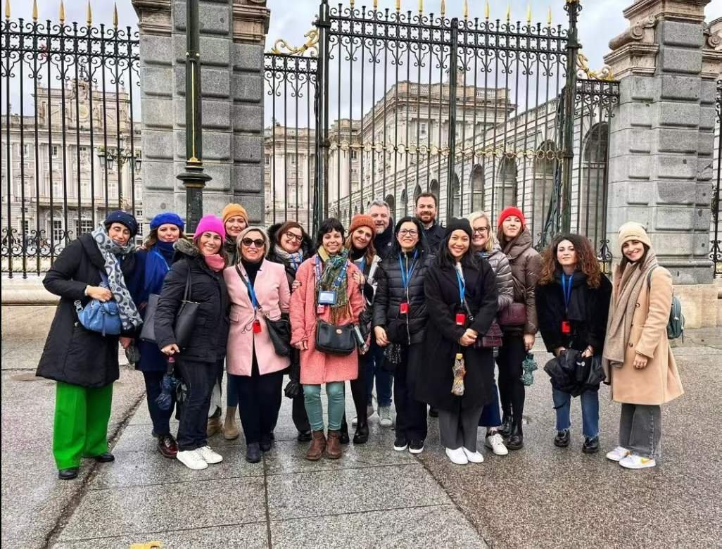 RC2501 RC2408 France School Field Trip Case Study: 80-Channel Wireless Tour Guide for Education(图2) RC2501 RC2408 France School Field Trip Case Study: 80-Channel Wireless Tour Guide for Education(图2)