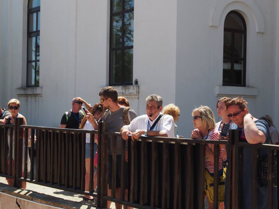 RC2402, RC085 and RC8860: Matching a City Walking Tour to the Radio Environment(图3) RC2402, RC085 and RC8860: Matching a City Walking Tour to the Radio Environment(图3)