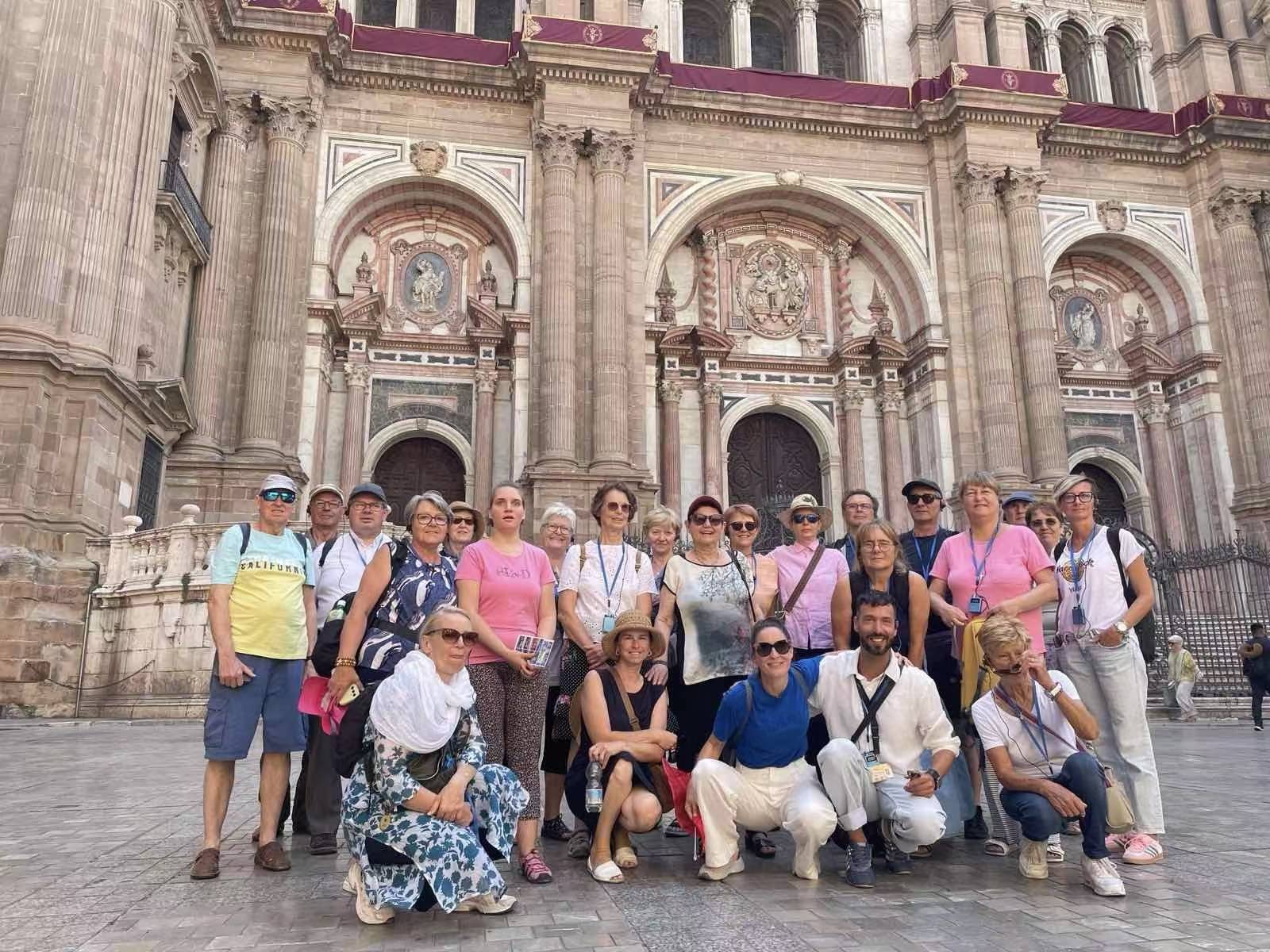 Regrouping-at-the-cathedral-front-church_cathedral Regrouping-at-the-cathedral-front-church_cathedral