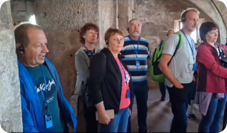 RC2408-cloister-stone-pier-guide-behind-group-ancestral_town RC2408-cloister-stone-pier-guide-behind-group-ancestral_town