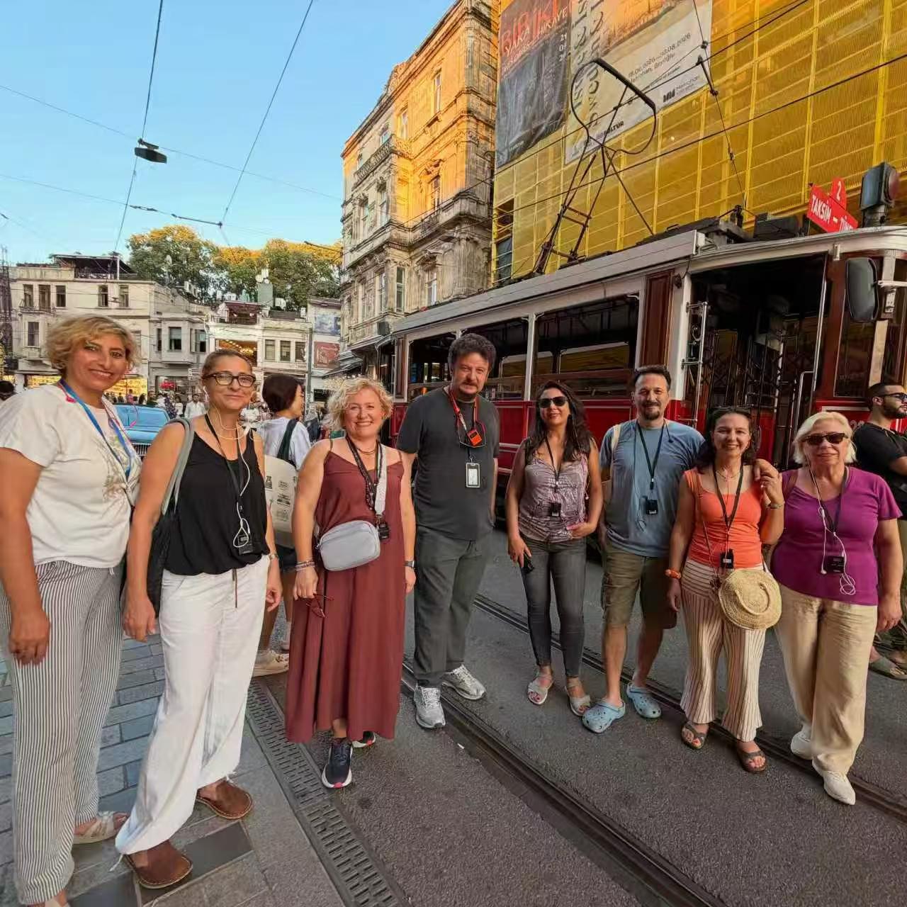 <strong>RC2401, RC2500 and RC2402: What an Istanbul City Walk Operator Told Us After the</strong>