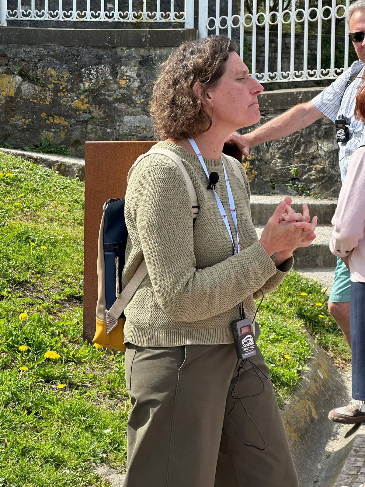 guide-transmitter-briefing-hiking_trail guide-transmitter-briefing-hiking_trail